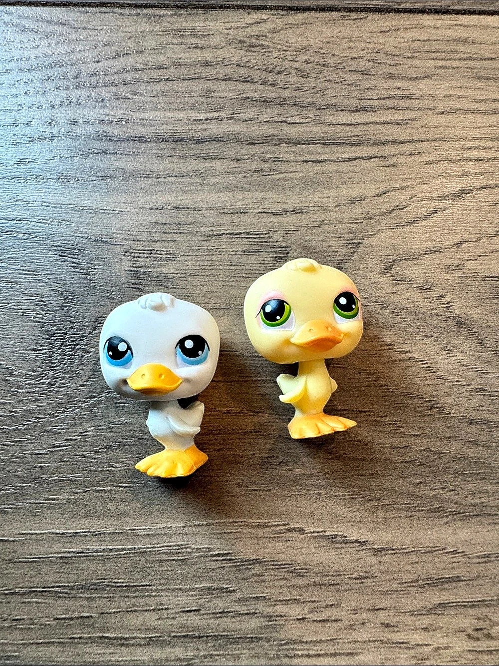 Hasbro Littlest Pet Shop Duck #108 and Duck #051 Lot yellow and white